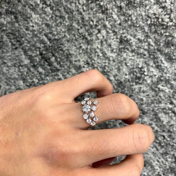 Brilliant cut earth sustainable diamond ring - Picture 10 of 10